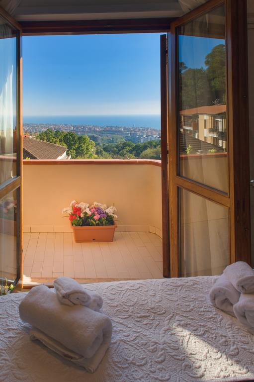 Villa Mareluna - Sea view&garden Salerno Exterior foto